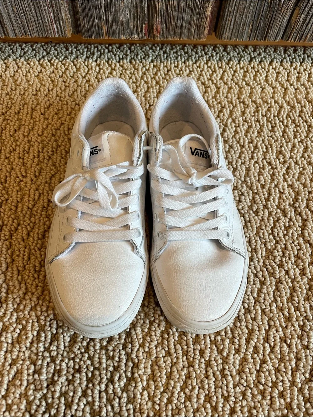 Vans Seldan Leather Casual Sneakers Classic White Women's 6